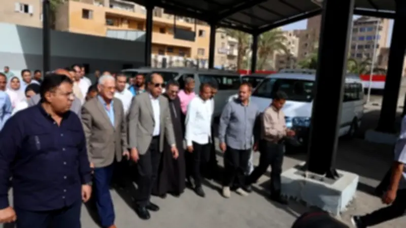 محافظ المنيا يفتتح مجمع مواقف سمالوط الجديد لإنهاء العشوائية المرورية