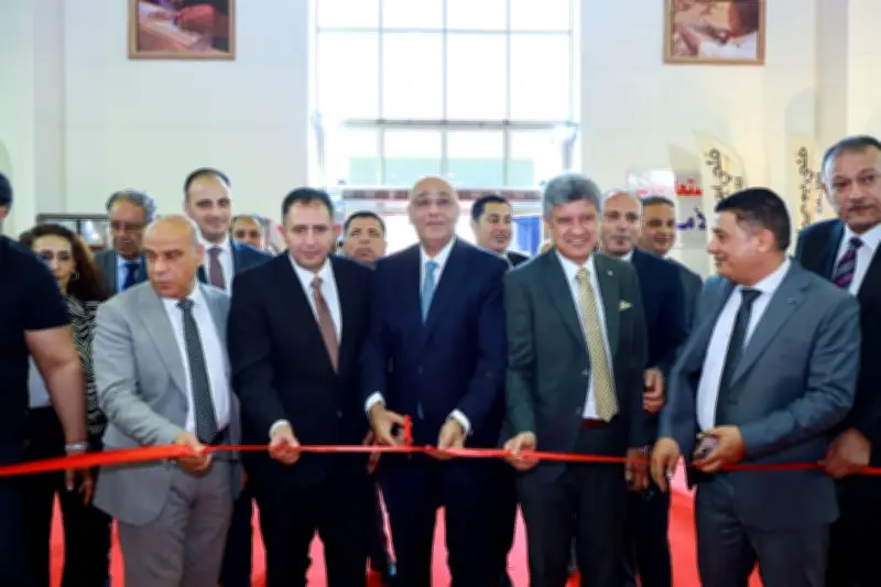 جهاز تنمية المشروعات يفتتح معرض أوكازيون للأثاث الدمياطي