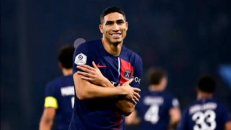 أشرف حكيمي يعادل إنجاز محمد ديارا التاريخي مع باريس سان جيرمان