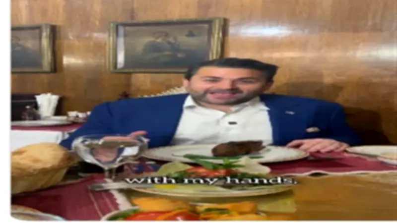 المبعوث الرئاسي الأمريكي للسياحة يثني على الحمام المحشي في القاهرة