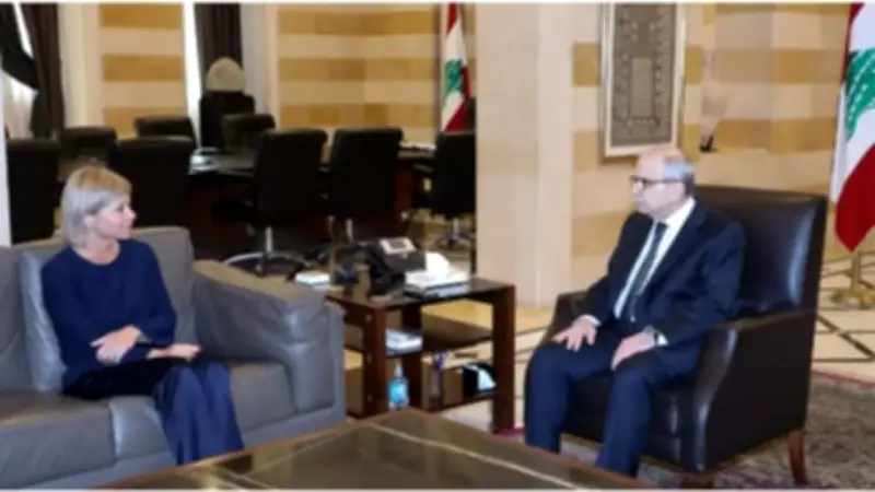 نواف سلام يبحث مع هينيس-بلاسخارت مستجدات مسار المفاوضات