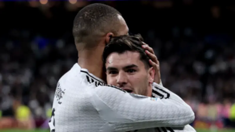 مبابي احتياطيًا ودياز أساسيًا في تشكيل ريال مدريد أمام أوفييدو