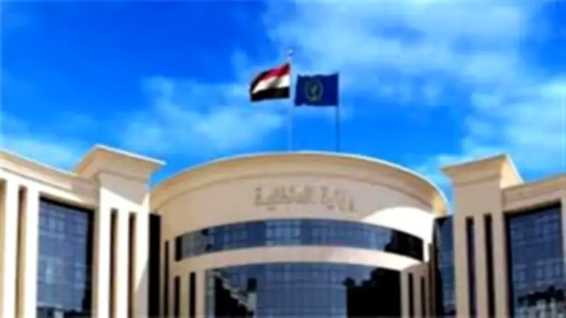 الداخلية توقف فرد شرطة عن العمل وتحيله للتحقيق لتجاوزه مع متسول في سوهاج