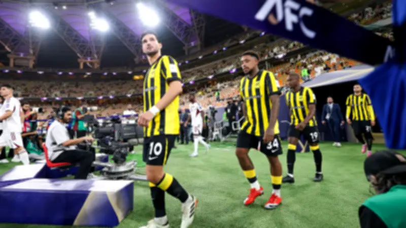 بالفيديو.. الاتحاد يهزم الاتفاق بثلاثية ويقترب من نخبة آسيا