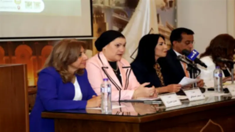 رئيسة القومي للطفولة تحذر من الإدمان الرقمي وتدعو لتفعيل الرقابة الوالدية