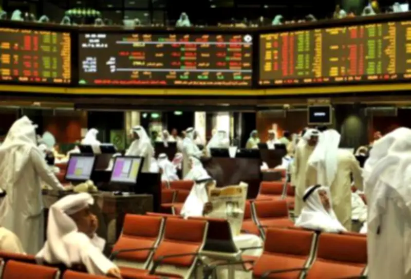 حالة ترقب تخيم على أسواق الخليج والبورصات تنهي جلسة الخميس باللون الأحمر