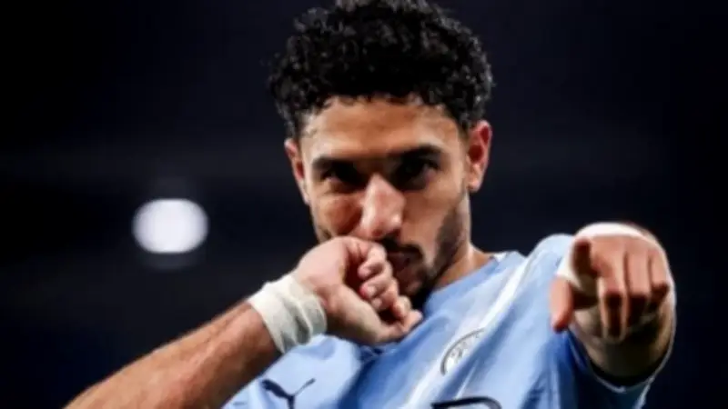 برشلونة يتصدر سباق التعاقد مع عمر مرموش من مانشستر سيتي