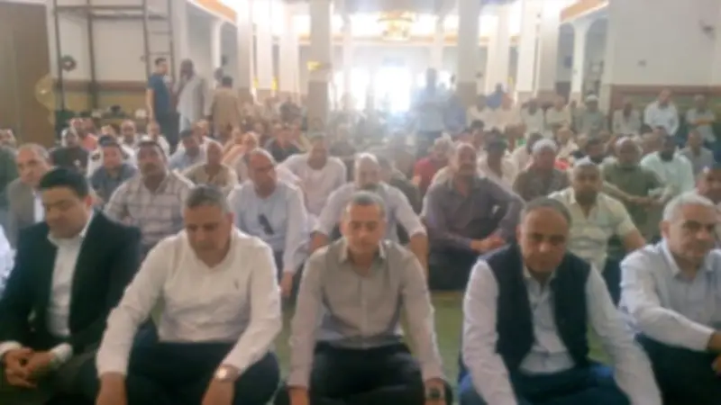 محافظ أسوان: التواجد الميداني والتواصل مع الأهالي أهم محاور العمل التنفيذي