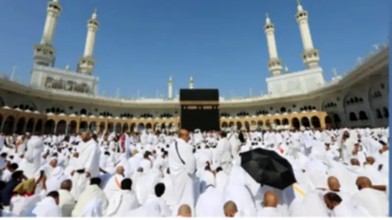 خطيب المسجد الحرام يوضح أسرار العشر من ذي الحجة