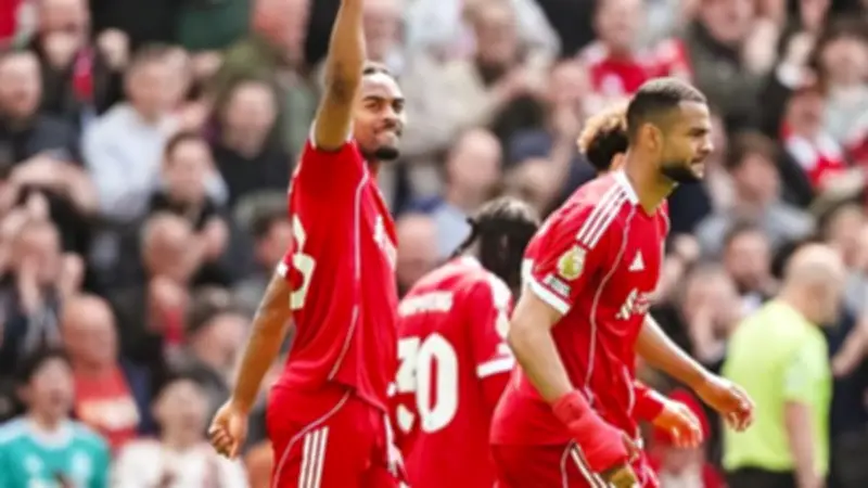 صلاح على دكة البدلاء.. تشكيل ليفربول لمواجهة أستون فيلا بالدوري الإنجليزي