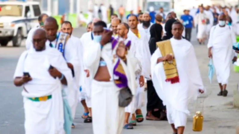 حكم إزالة المحرم للزوائد الجلدية: دار الإفتاء تجيب
