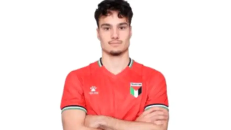 الأهلي يستهدف التعاقد مع المهاجم الفلسطيني السويدي أسد الحملاوي