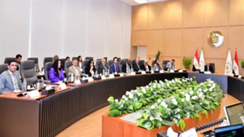 وزير الري يبحث مع شركاء التنمية تطوير آلية العمل في قطاع المياه