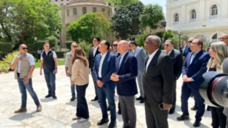 مدبولي يتفقد مشروع تطوير وجهات مبنى الخارجية قصر التحرير