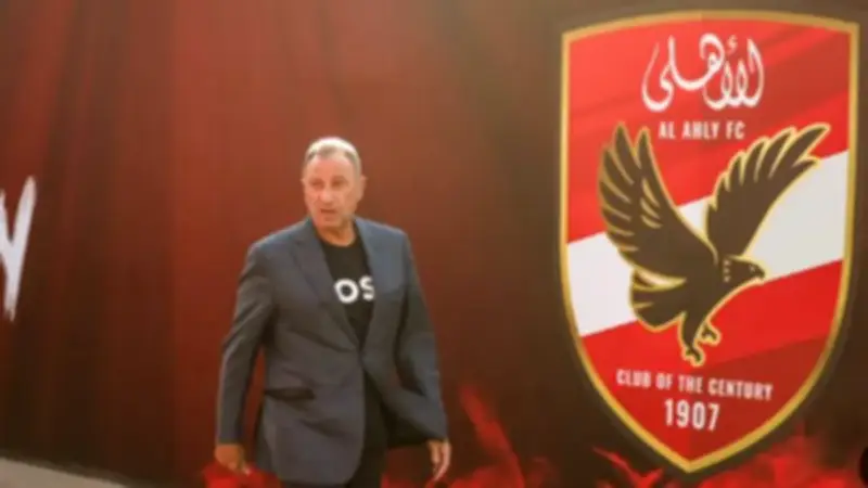 الخطيب يطير إلى السعودية لأداء مناسك الحج قريباً