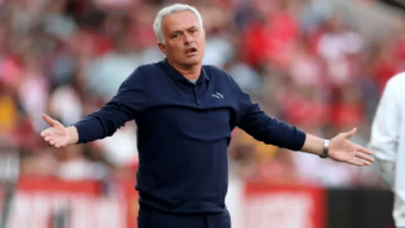 مورينيو يشترط سلطة مطلقة لتدريب ريال مدريد ويرفض سلوك مبابي
