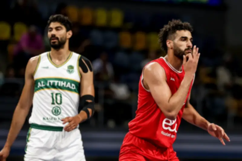 عقوبات على الأهلي والاتحاد في نهائي دوري السوبر لكرة السلة