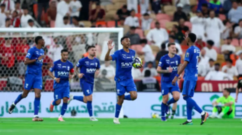 اتهامات نصراوية للبريك بمجاملة الهلال في مباراة نيوم