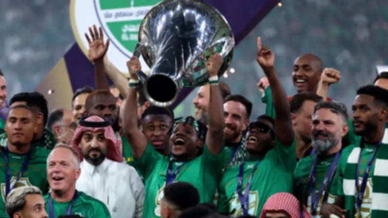 الخلود يقرر تكريم الأهلي بممر شرفي بعد رفض النصر