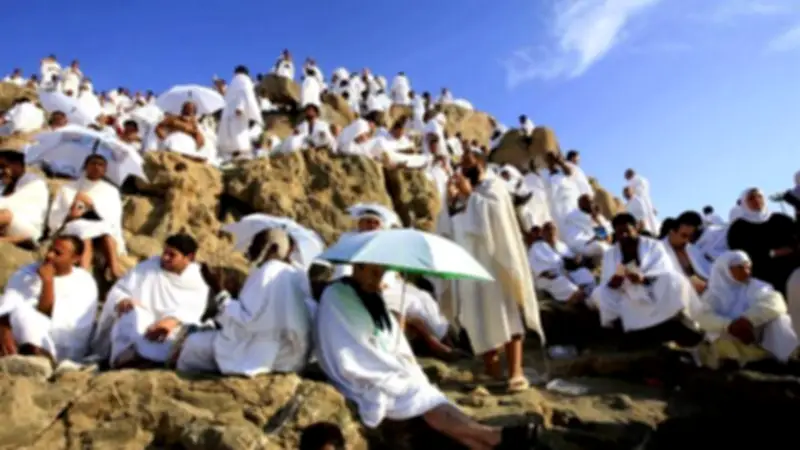 الإفتاء تحذر الحجاج من التأخر عن الوقوف بعرفة: الركن الأعظم لا يصح الحج بدونه
