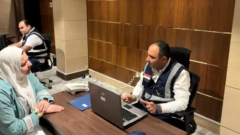 من داخل غرفة العمليات بمكة المكرمة: كيف تدير بعثة حج القرعة رحلة آلاف الحجاج لحظة بلحظة