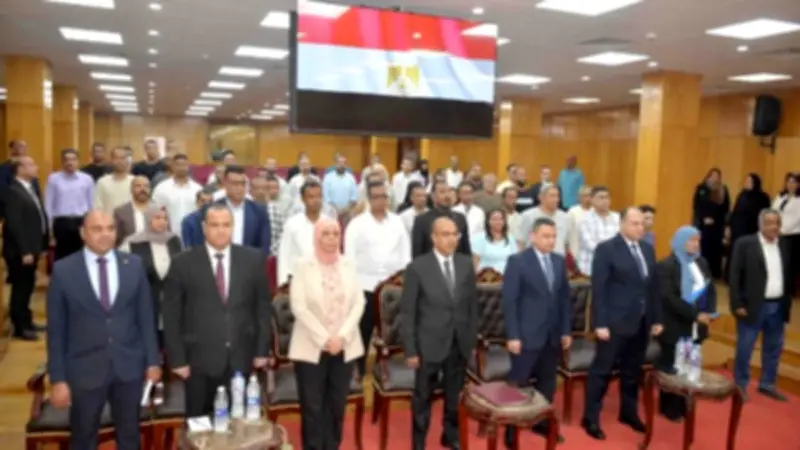 وزير العمل ومحافظ الأقصر يبحثان تعزيز التعاون في التدريب والتشغيل