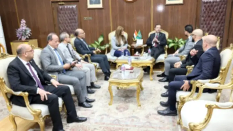محافظ المنوفية يبحث مع البنك الزراعي دعم الأسر الأولى بالرعاية