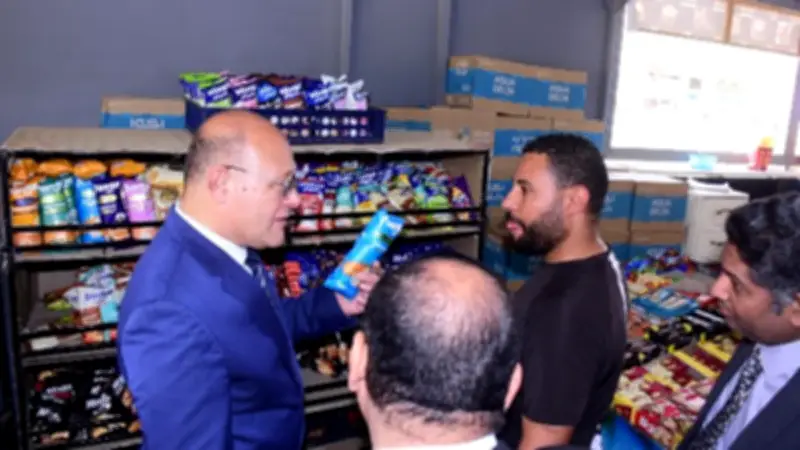 رئيس جامعة سوهاج يتفقد كافيتريات الحرم الجامعي للتحقق من جودة الغذاء