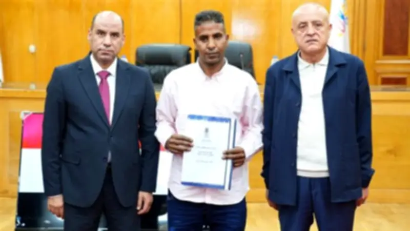 وزير العمل ومحافظ الأقصر يبحثان تعزيز التعاون في التدريب والتشغيل