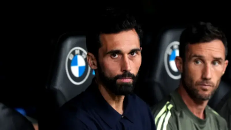 ألفارو أربيلوا يعلن قائمة ريال مدريد لمواجهة إشبيلية في الدوري الإسباني