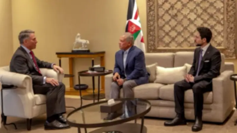 العاهل الأردني يبحث مع وزير الدفاع الأسترالي ضرورة ضمان أمن الدول العربية