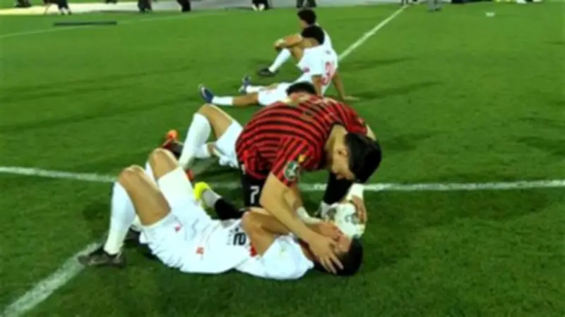 كريم رمزي يدافع عن محمد شحاتة بعد هجوم جماهير الزمالك بسبب ركلة ترجيح