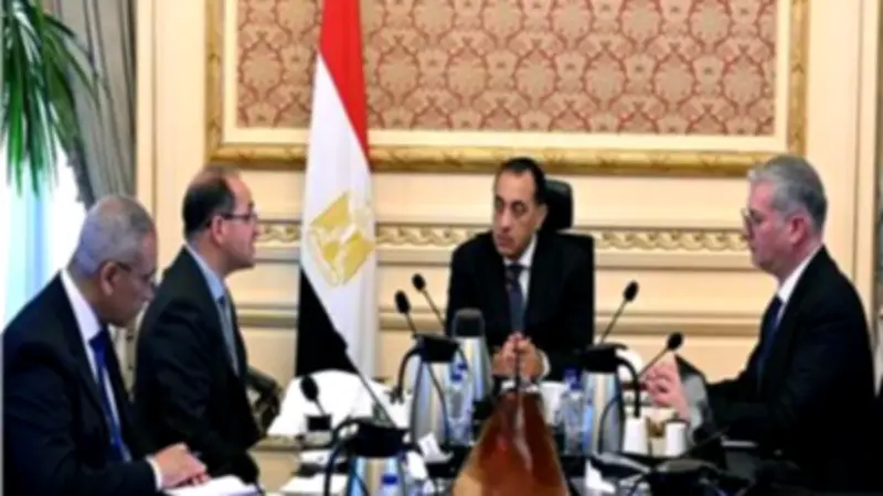 رئيس الوزراء يتابع استعدادات تلبية احتياجات محطات الكهرباء من الوقود