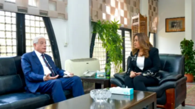 وزيرة التنمية المحلية والبيئة تبحث مع مستشار رئيس الجمهورية سير المشروعات التنموية
