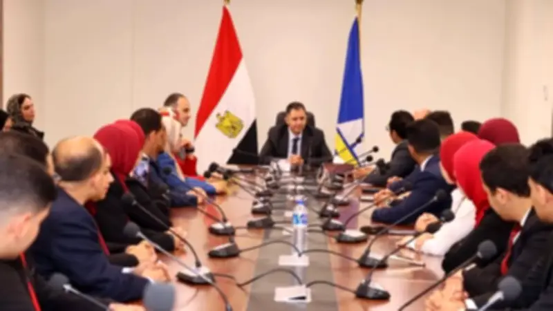 اتحاد بشبابها يلتقي بمحافظ دمياط لدعم المبادرات التنموية وتمكين الشباب