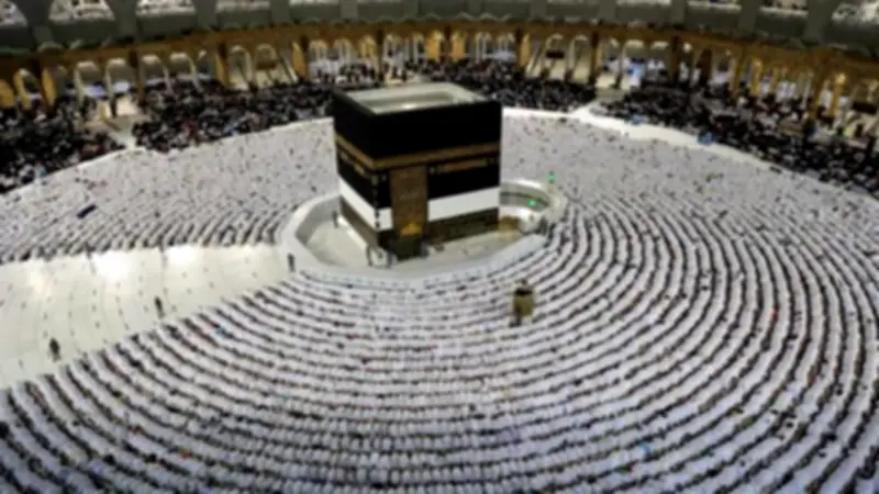 أخطاء شائعة يقع فيها الحاج أثناء أداء المناسك.. احذرها وتجنب الفدية