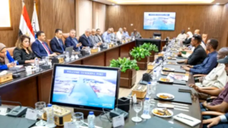 اقتصادية قناة السويس تستقبل وفدًا دوليًا لتعزيز الأمن البحري بالبحر الأحمر