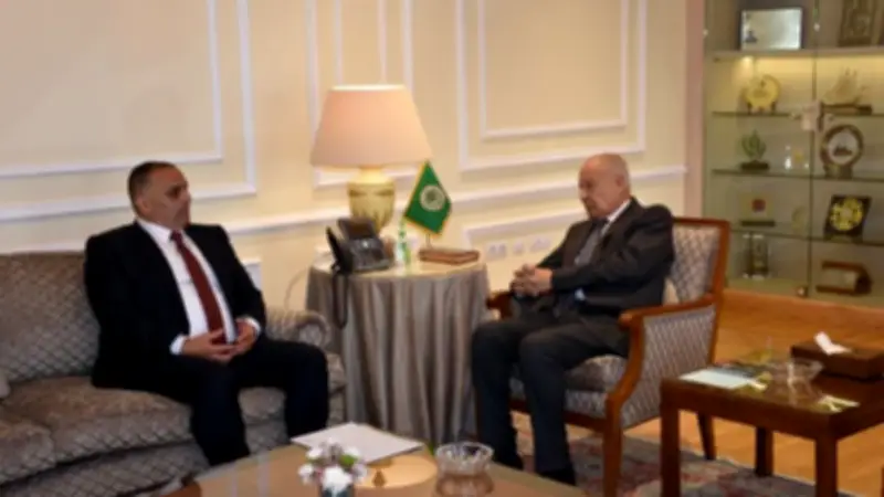أبو الغيط يرفض المساس بالهوية العربية للقدس ويستقبل وزير شؤونها