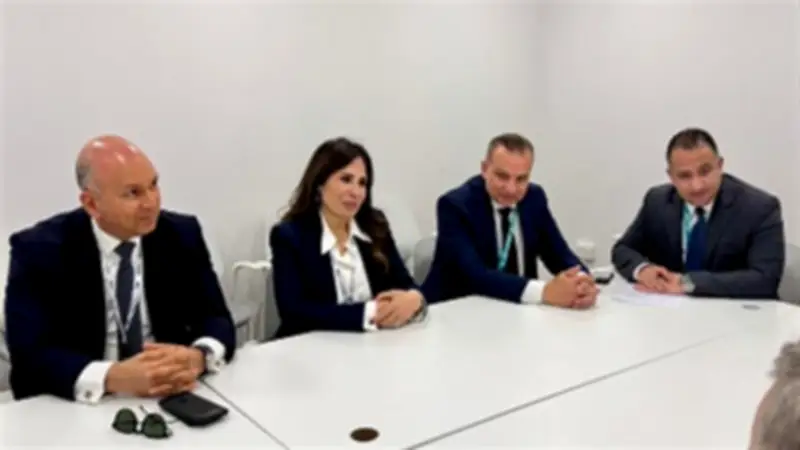 وزيرة الإسكان تبحث مع نظيرتها البحرينية التعاون في التنمية العمرانية