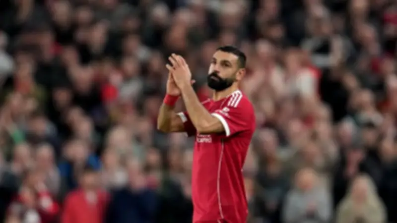 مفاجأة بشأن بقاء محمد صلاح في ليفربول حتى نهاية عقده