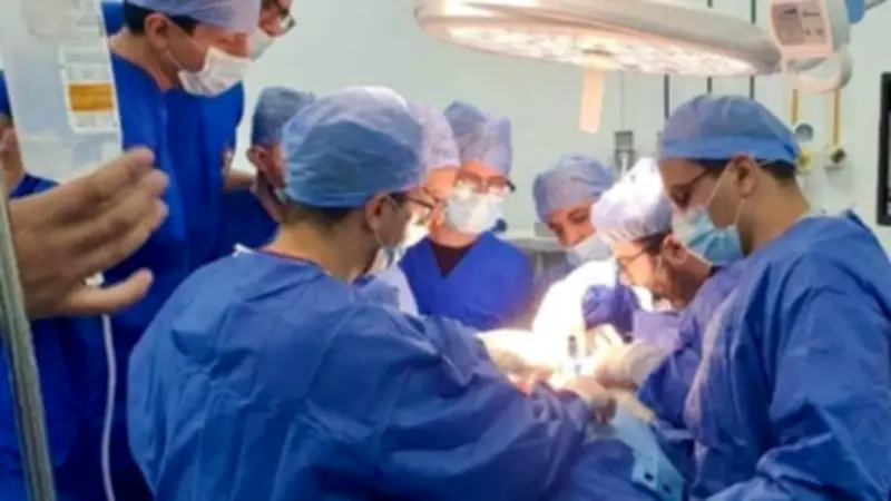 نجاح فريق طبي بطنطا في إنقاذ فتاة ابتلعت دبوسًا استقر بالرقبة