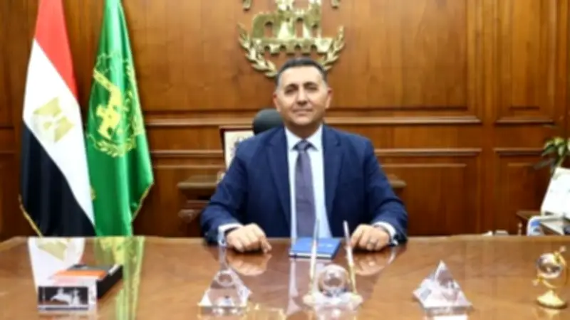 استبعاد رئيسي حي شرق شبرا الخيمة ومدينة الخصوص لبطء الأداء