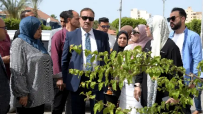 محافظ بورسعيد يتفقد شوارع ببورفؤاد تمهيداً لتطويرها ورفع كفاءتها
