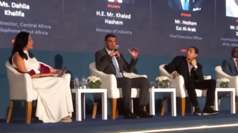 وزير الصناعة يعلن استراتيجية جديدة لدمج مصر في سلاسل الإمداد العالمية وتمكين القطاع الخاص
