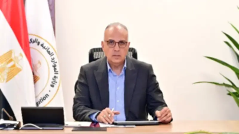 وزير الري يطمئن على انتظام المنظومة المائية بالبحيرة خلال أقصى الاحتياجات