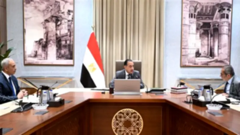 مدبولي يوجه بتسريع تشغيل مشروعات العاصمة الجديدة واستكمال الخدمات