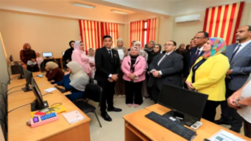 رئيس جامعة كفر الشيخ: مشروعات طلابنا تقدم حلولاً مبتكرة للتحول الأخضر