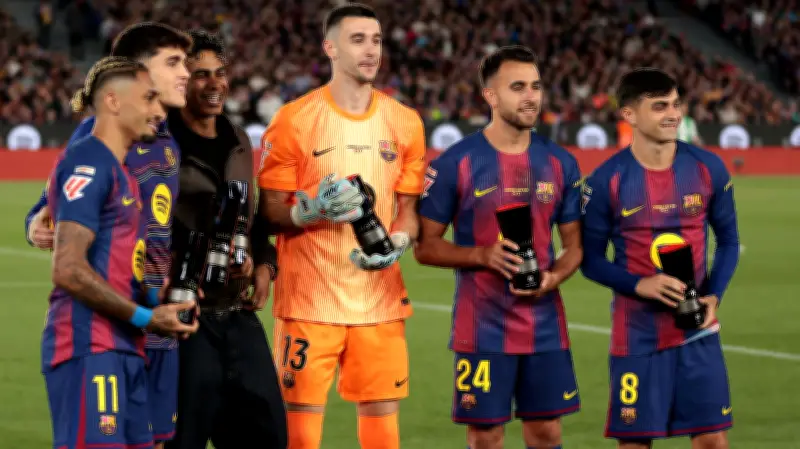حارس برشلونة يرد بقسوة على تصريحات بيريز بشأن التحكيم