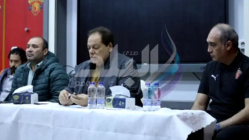 أبو العينين يكشف تفاصيل موافقته على التنازل عن تذاكر مباراة الزمالك