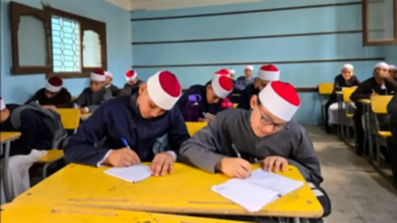 ختام امتحانات الإعدادية الأزهرية اليوم بالإنجليزي والتربية الفنية